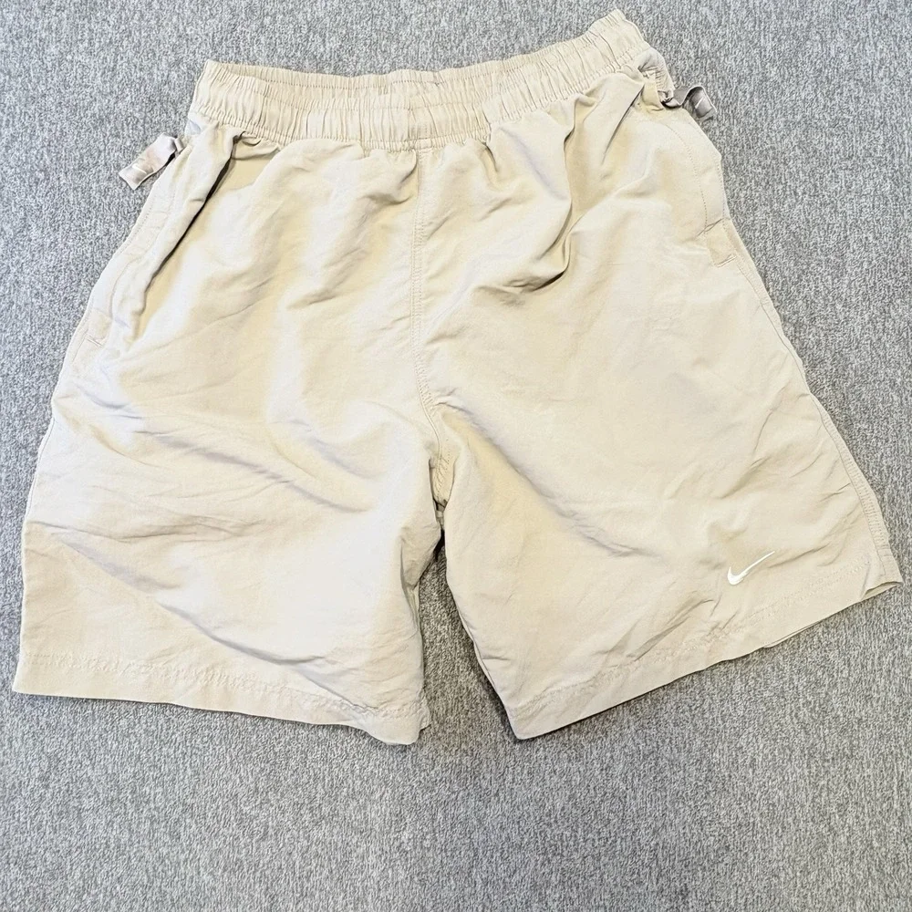 Vintage Nike Shorts Men XS Beige Flat Front Drawstring Nylon Sports Performance
